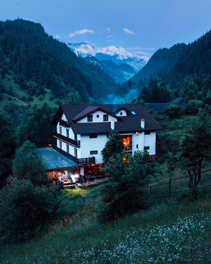 Pension Conacul Vanatorului Moeciu De Sus Exterior photo