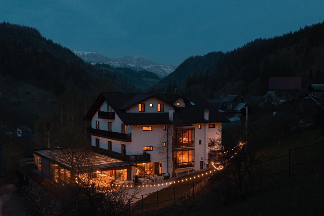Pension Conacul Vanatorului Moeciu De Sus Exterior photo